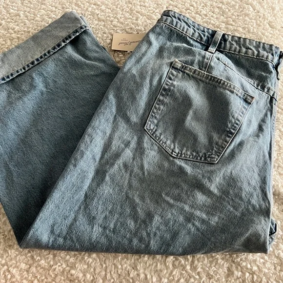 Universal Thread Light Blue Flare & Wide Leg Jeans - Picture 4 of 4